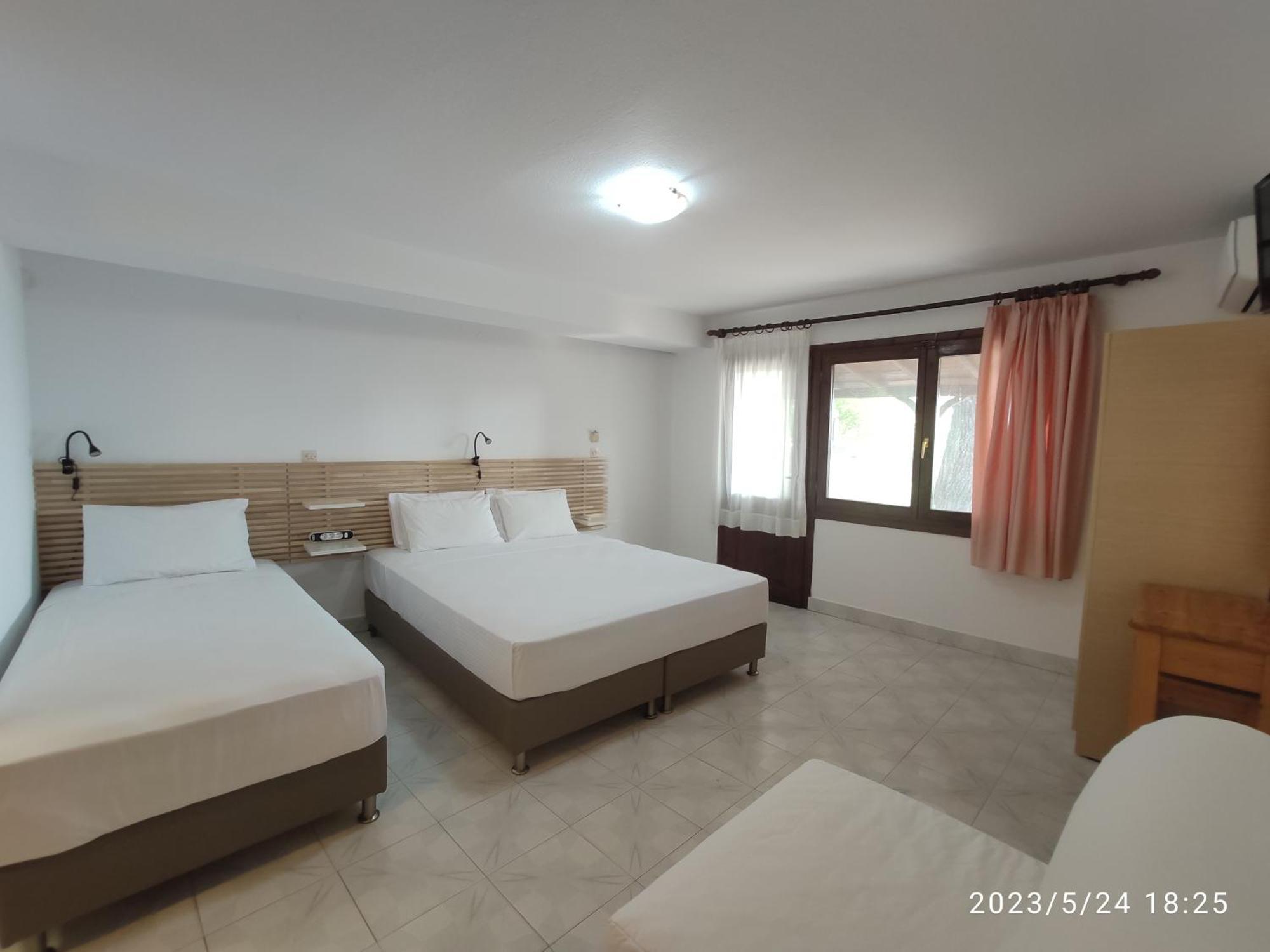 Para Thin Alos Inn Неос Мармарас Екстериор снимка