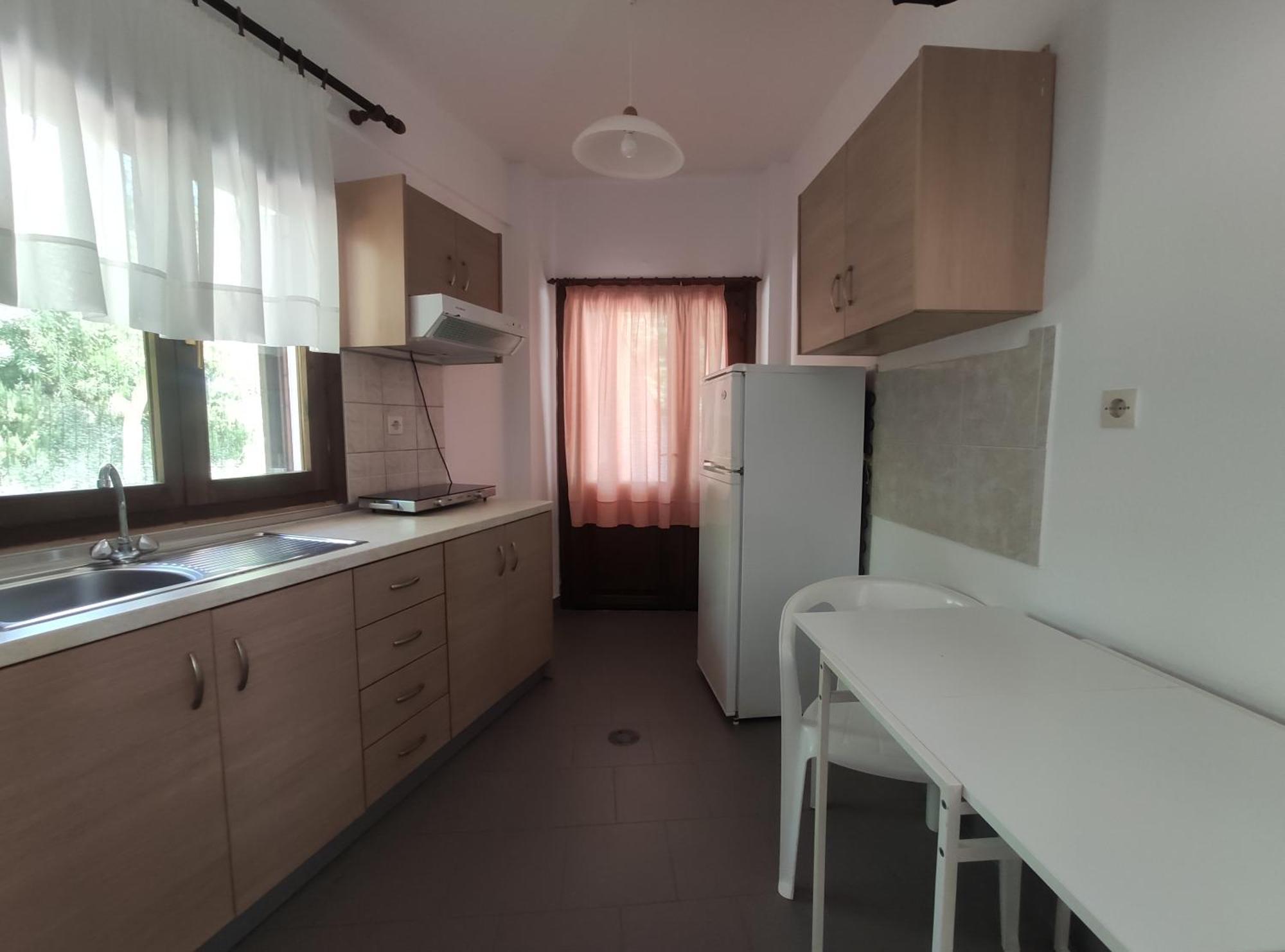 Para Thin Alos Inn Неос Мармарас Екстериор снимка